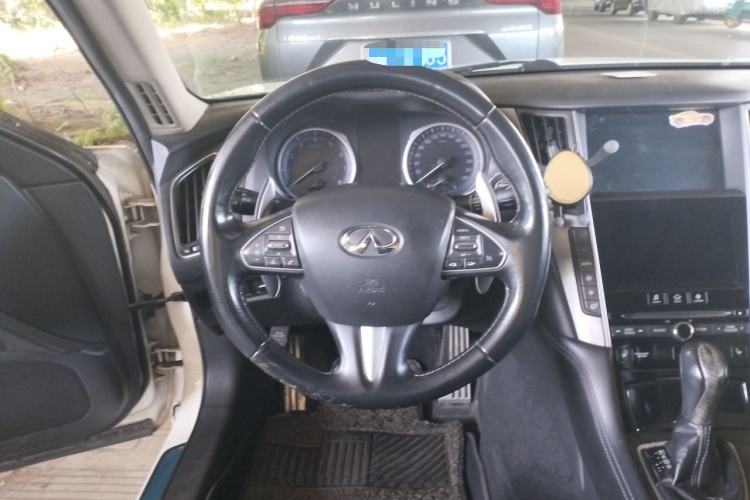 Used Infiniti Q50L 2015 2.0T Sport Edition Steering Wheel