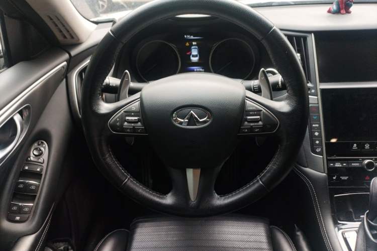 Used Infiniti Q50L 2015 2.0T Sport Edition Steering Wheel