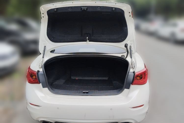 Used Infiniti Q50L 2015 2.0T Enjoyment Edition Trunk