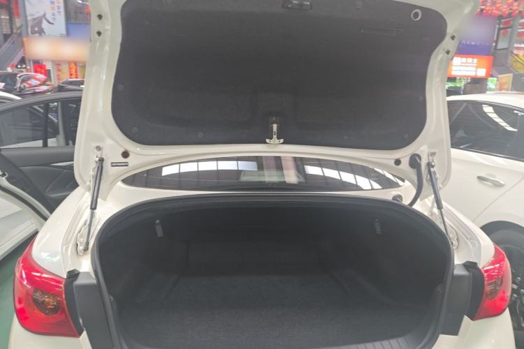 Used Infiniti Q50L 2015 2.0T Luxury Sport Edition Trunk