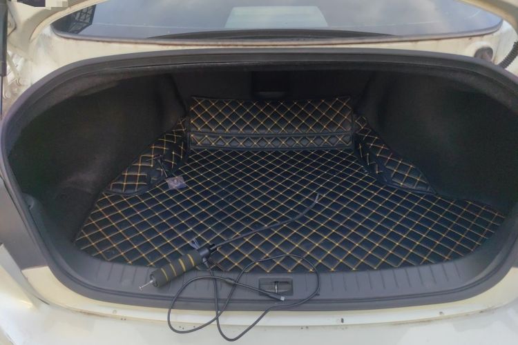 Used Infiniti Q50L 2015 2.0T Enjoyment Edition Trunk