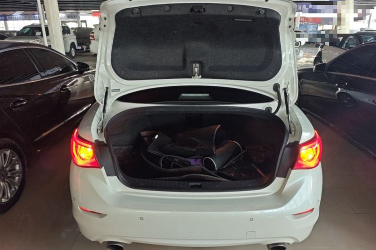 Used Infiniti Q50L 2015 2.0T Enjoyment Edition Trunk
