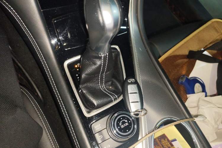 Used Infiniti Q50L 2015 2.0T Enjoyment Edition Vehicle Key