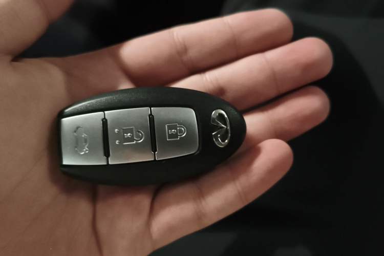 Used Infiniti Q50L 2015 2.0T Enjoyment Edition Vehicle Key