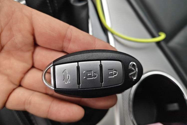 Used Infiniti Q50L 2015 2.0T Enjoyment Edition Vehicle Key