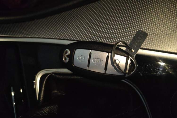 Used Infiniti Q50L 2015 2.0T Sport Edition Vehicle Key