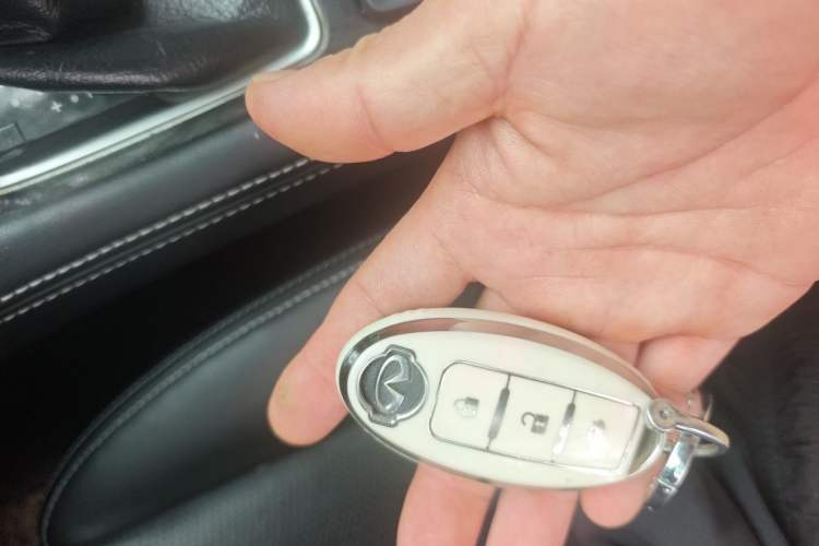 Used Infiniti Q50L 2015 2.0T Enjoyment Edition Vehicle Key