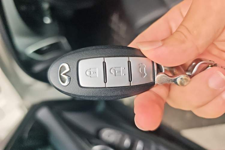 Used Infiniti Q50L 2015 2.0T Enjoyment Edition Vehicle Key