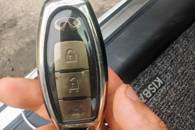 Used Infiniti Q50L 2015 2.0T Enjoyment Edition Vehicle Key