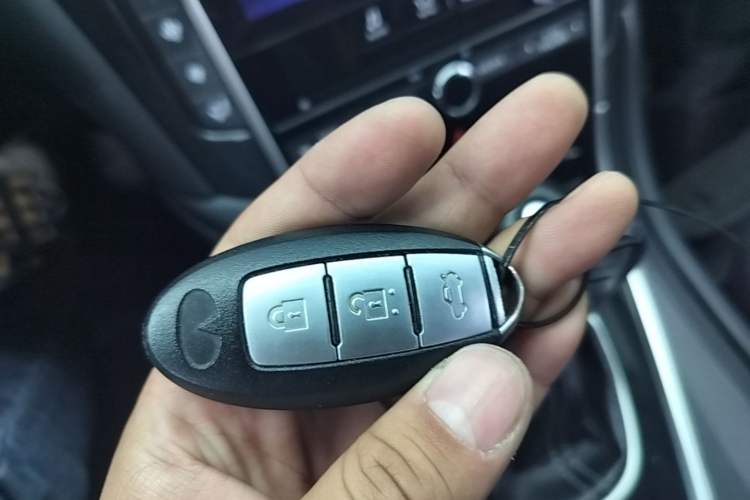 Used Infiniti Q50L 2015 2.0T Comfort Edition Vehicle Key