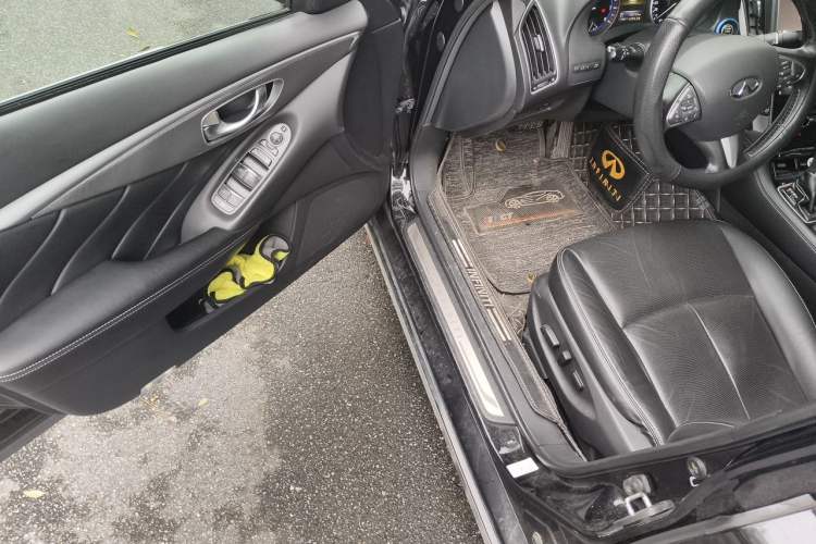 Used Infiniti Q50L 2016 2.0T Enjoyment Edition Driver Seat