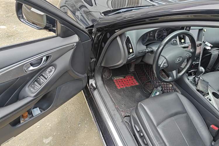 Used Infiniti Q50L 2016 2.0T Ambition Edition Driver Seat