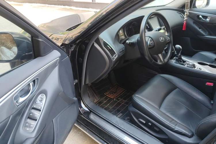 Used Infiniti Q50L 2016 2.0T Enjoyment Edition Driver Seat