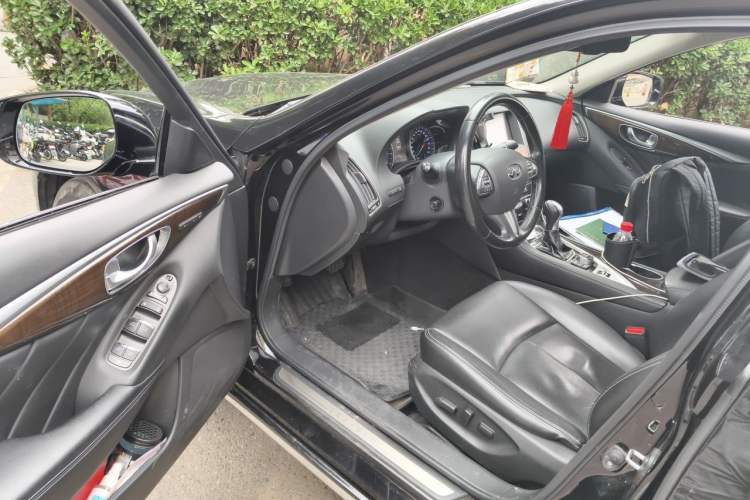 Used Infiniti Q50L 2016 2.0T Luxury Edition Driver Seat