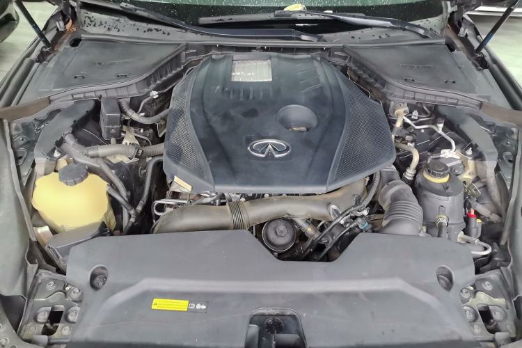 Used Infiniti Q50L 2016 2.0T Enjoyment Edition Engine Bay