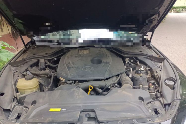 Used Infiniti Q50L 2016 2.0T Enjoyment Edition Engine Bay
