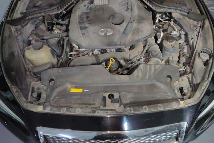 Used Infiniti Q50L 2016 2.0T Ambition Edition Engine Bay