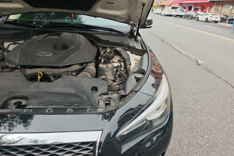 Used Infiniti Q50L 2016 2.0T Enjoyment Edition Engine Bay Left