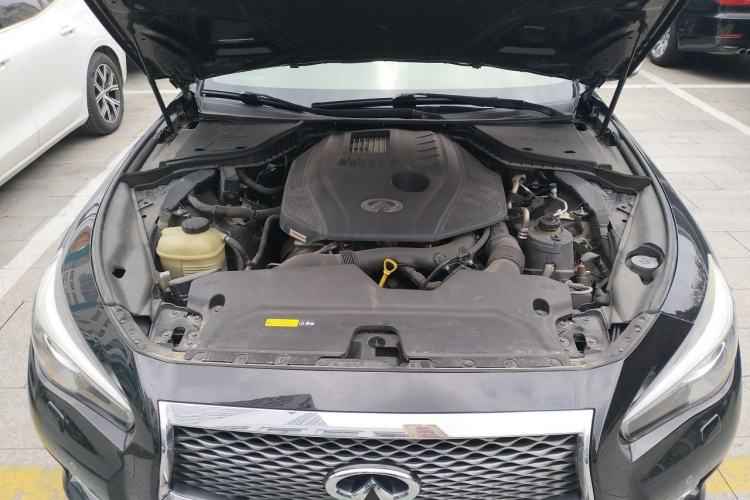 Used Infiniti Q50L 2016 2.0T Ambition Edition Engine Bay