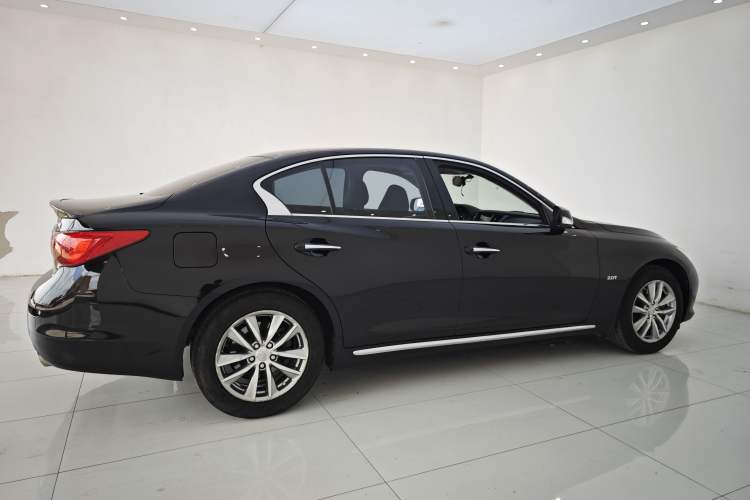 Used Infiniti Q50L 2016 2.0T Comfort Edition Exterior 8