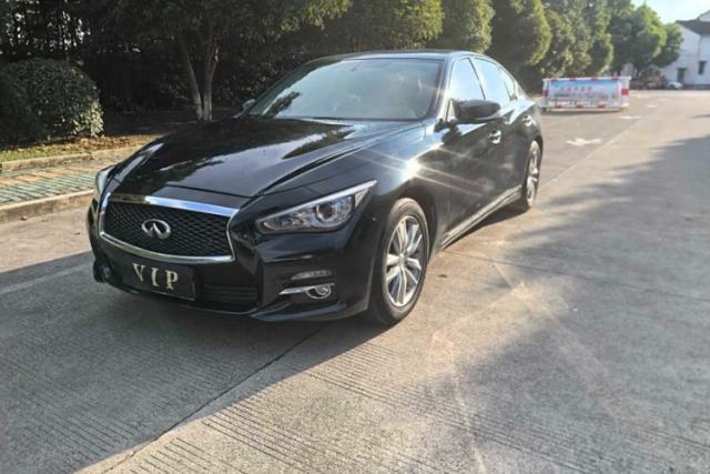Ojetý Infiniti Q50L 2016 2.0T Comfort Edition