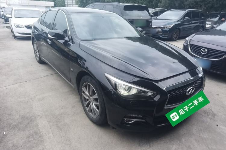 Used Infiniti Q50L 2016 2.0T Enjoyment Edition Front Right 45 Deg