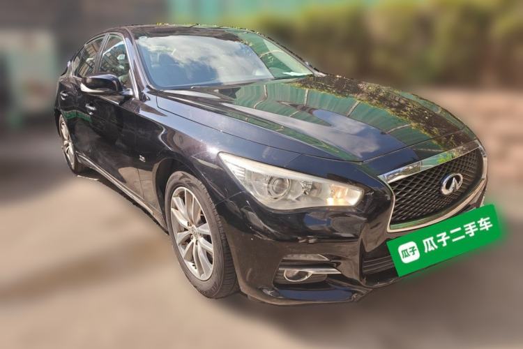Used Infiniti Q50L 2016 2.0T Comfort Edition Front Right 45 Deg