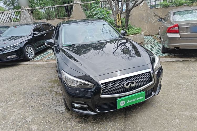 Used Infiniti Q50L 2016 2.0T Ambition Edition Front Right 45 Deg