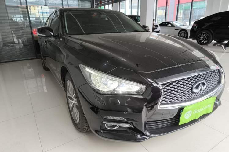 Used Infiniti Q50L 2016 2.0T Enjoyment Edition Front Right 45 Deg