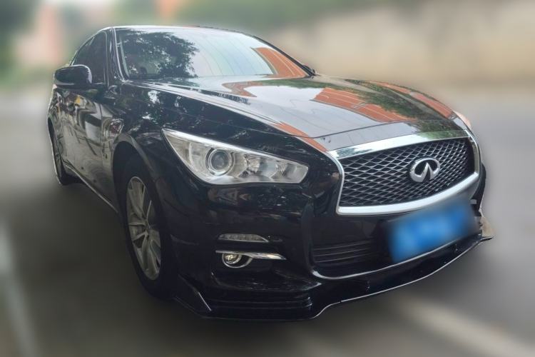 Used Infiniti Q50L 2016 2.0T Comfort Edition Front Right 45 Deg