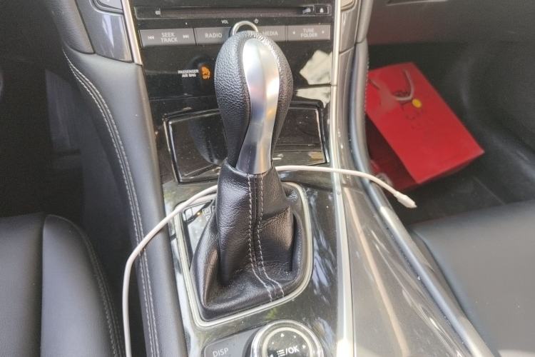Used Infiniti Q50L 2016 2.0T Comfort Edition Gear Lever