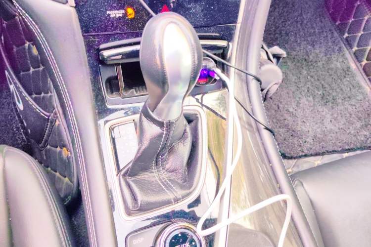 Used Infiniti Q50L 2016 2.0T Comfort Edition Gear Lever