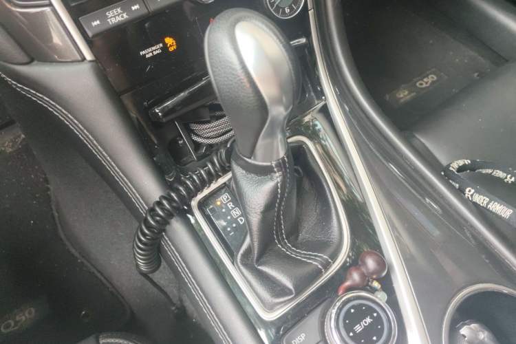 Used Infiniti Q50L 2016 2.0T Comfort Edition Gear Lever