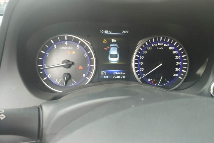 Used Infiniti Q50L 2016 2.0T Comfort Edition Instrument Cluster