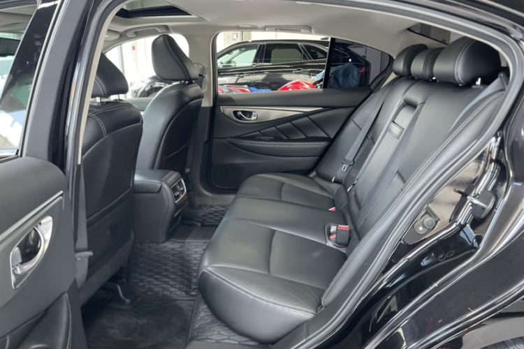 Used Infiniti Q50L 2016 2.0T Enjoyment Edition Interior 1