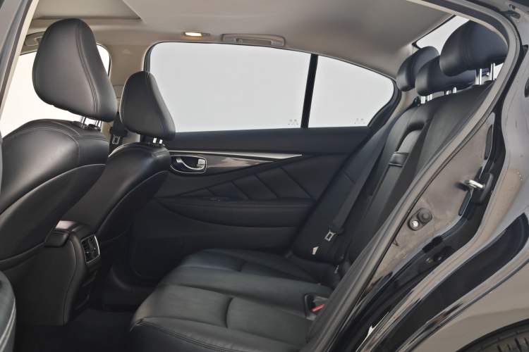 Used Infiniti Q50L 2016 2.0T Comfort Edition Interior 2