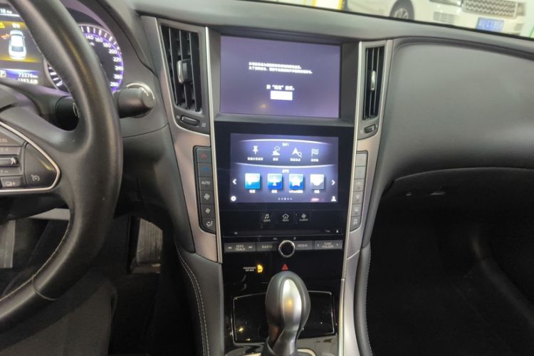Used Infiniti Q50L 2016 2.0T Enjoyment Edition Interior 4