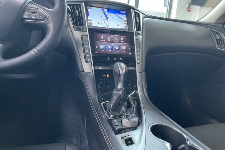 Used Infiniti Q50L 2016 2.0T Enjoyment Edition Interior 5