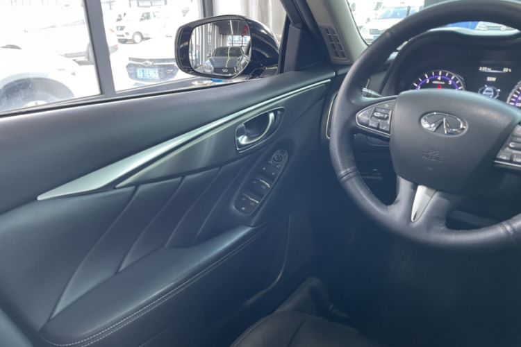 Used Infiniti Q50L 2016 2.0T Enjoyment Edition Interior 6