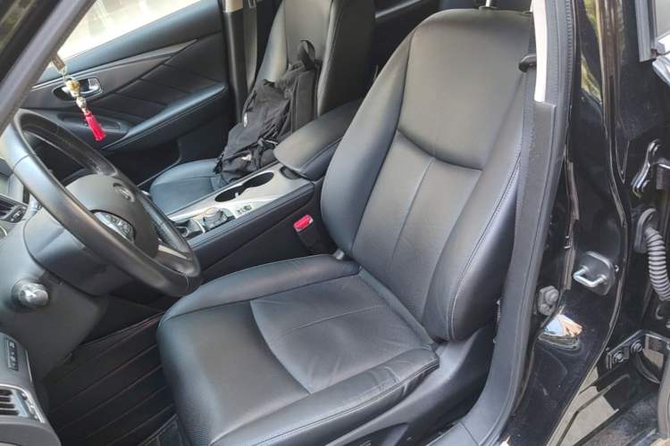 Used Infiniti Q50L 2016 2.0T Enjoyment Edition Left Front Seat