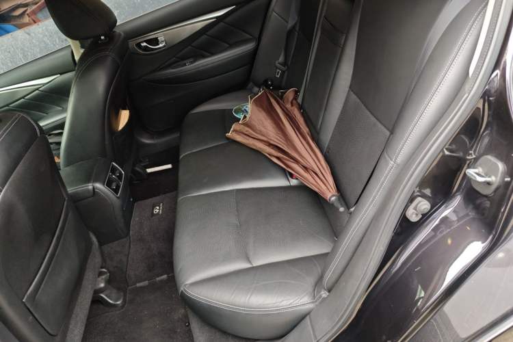 Used Infiniti Q50L 2016 2.0T Enjoyment Edition Left Rear Seat