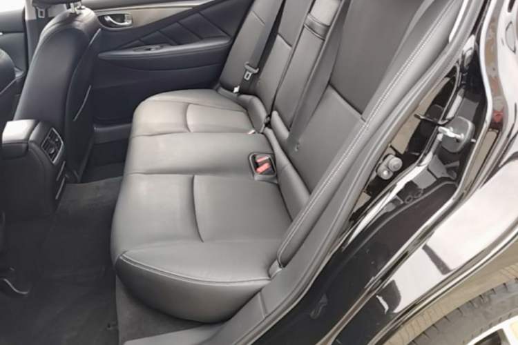 Used Infiniti Q50L 2016 2.0T Enjoyment Edition Left Rear Seat