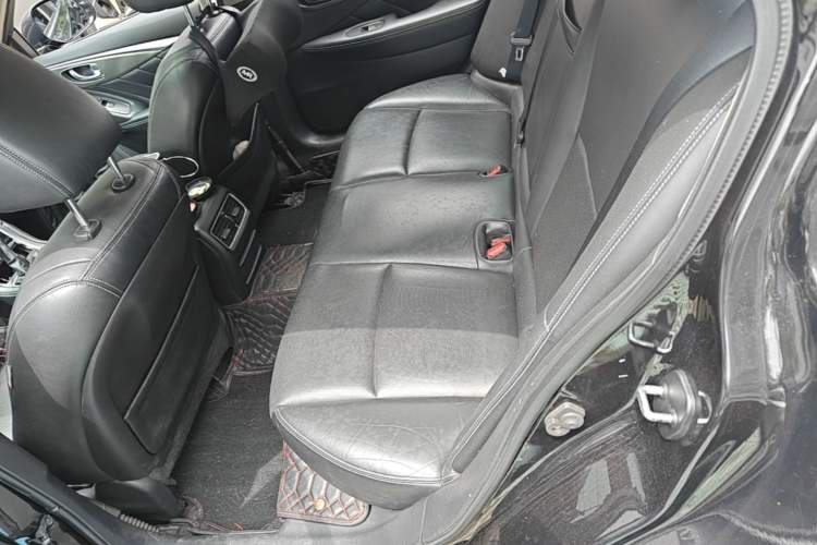 Used Infiniti Q50L 2016 2.0T Ambition Edition Left Rear Seat