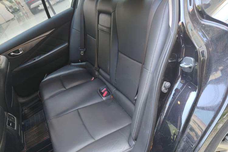 Used Infiniti Q50L 2016 2.0T Enjoyment Edition Left Rear Seat