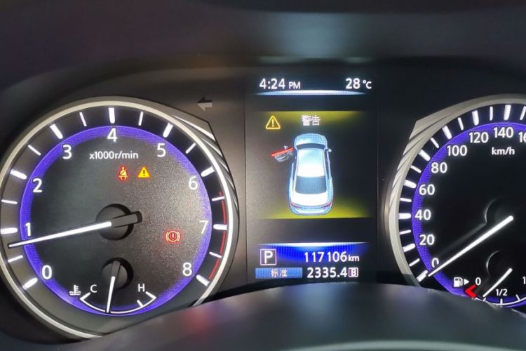 Used Infiniti Q50L 2016 2.0T Enjoyment Edition Odometer Close Up