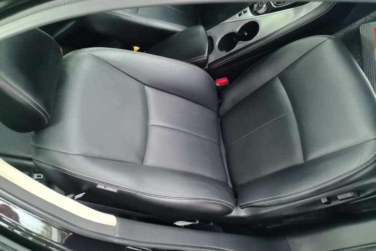 Used Infiniti Q50L 2016 2.0T Enjoyment Edition Right Front Seat