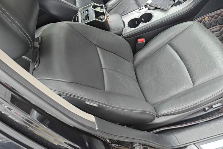 Used Infiniti Q50L 2016 2.0T Ambition Edition Right Front Seat