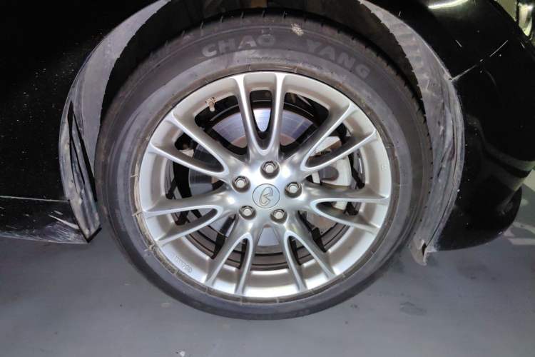 Used Infiniti Q50L 2016 2.0T Ambition Edition Right Front Wheel Hub