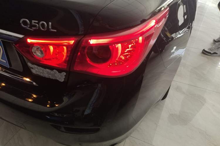 Used Infiniti Q50L 2016 2.0T Ambition Edition Right Rear Taillight