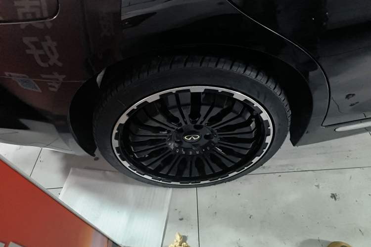 Used Infiniti Q50L 2016 2.0T Comfort Edition Right Rear Wheel Hub